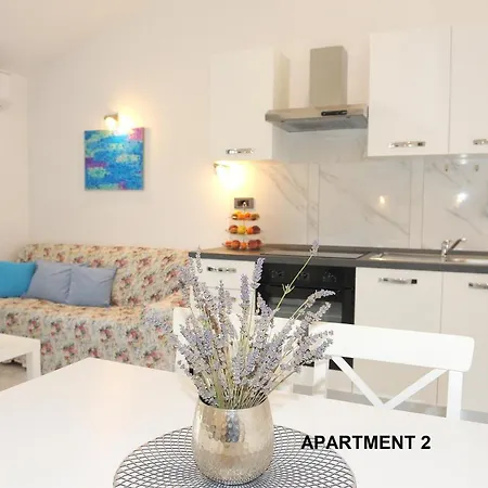 Ondina Apartment *