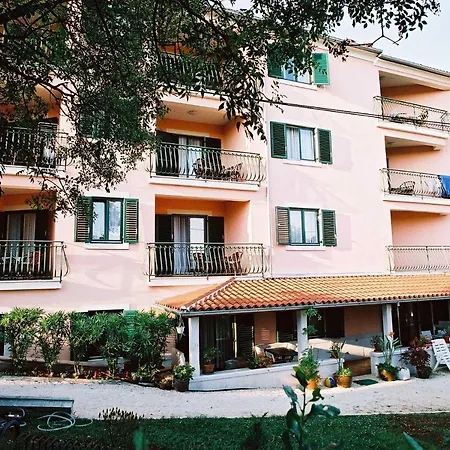 Ondina Apartman *