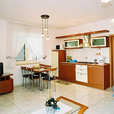 Ondina Apartman *